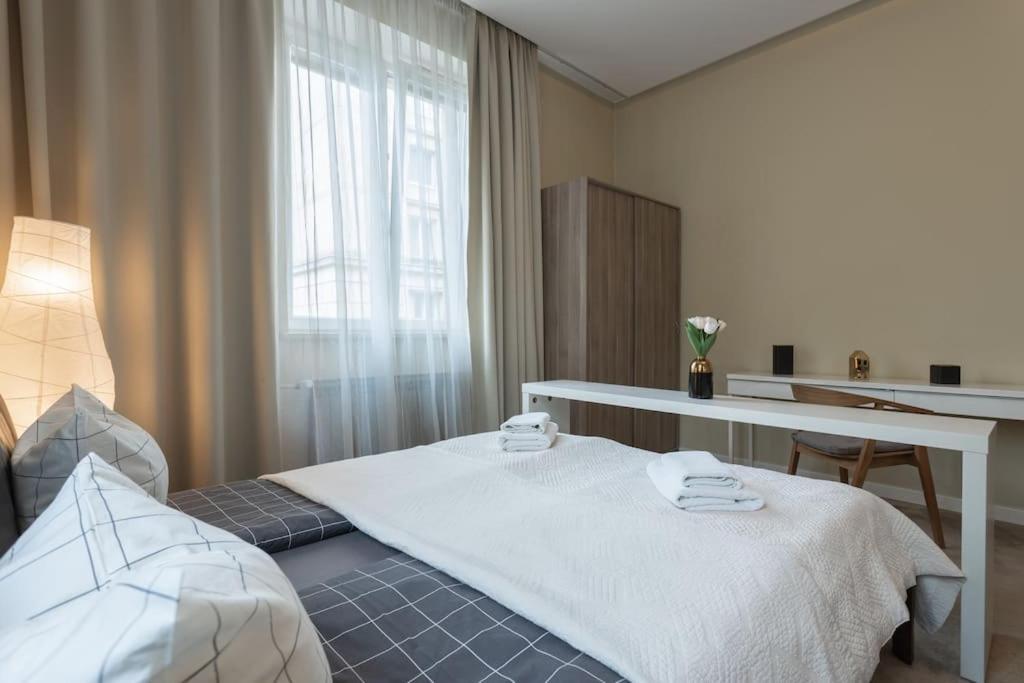 Close-Urban Chic - City Center - Studio Apartment - Plac Konstytucji Varşova Dış mekan fotoğraf