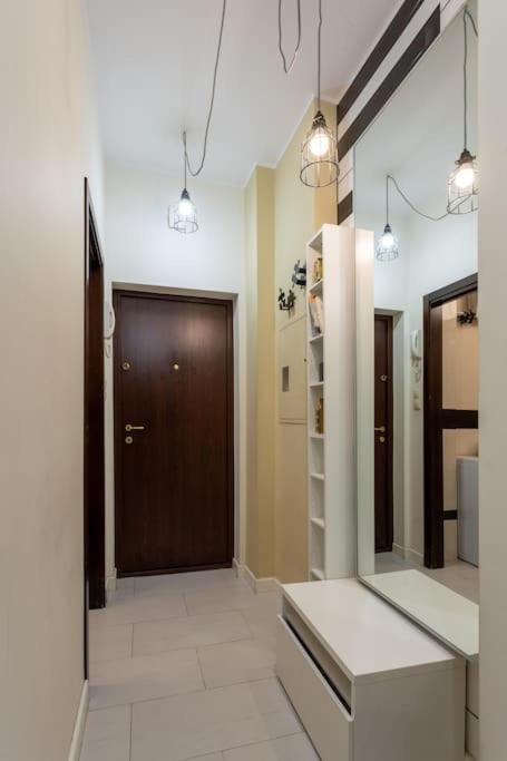 Close-Urban Chic - City Center - Studio Apartment - Plac Konstytucji Varşova Dış mekan fotoğraf
