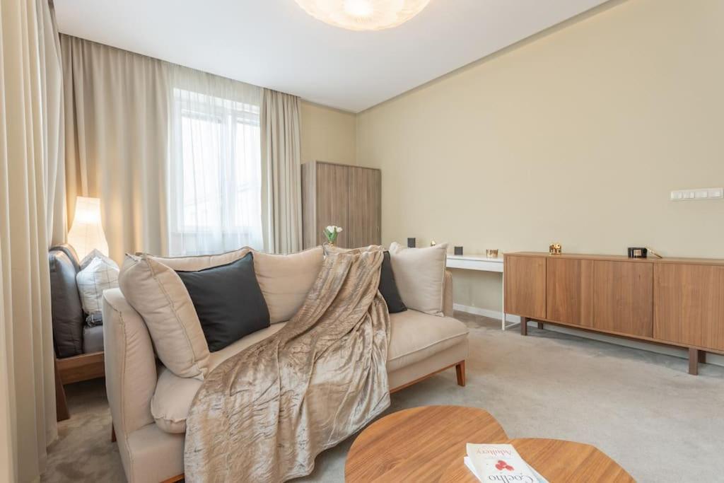 Close-Urban Chic - City Center - Studio Apartment - Plac Konstytucji Varşova Dış mekan fotoğraf