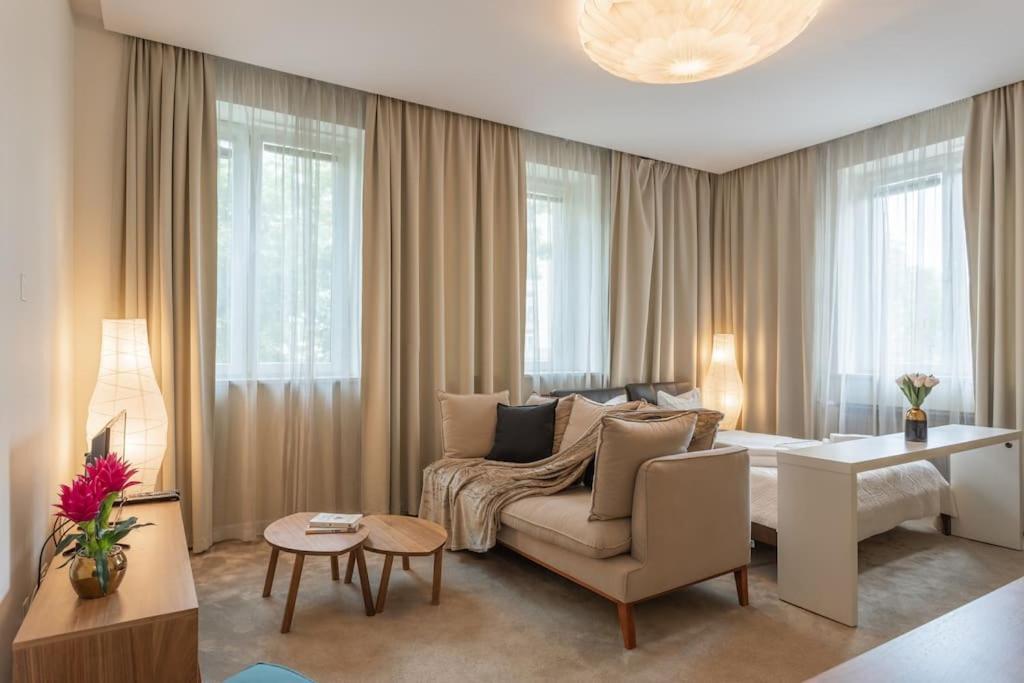 Close-Urban Chic - City Center - Studio Apartment - Plac Konstytucji Varşova Dış mekan fotoğraf