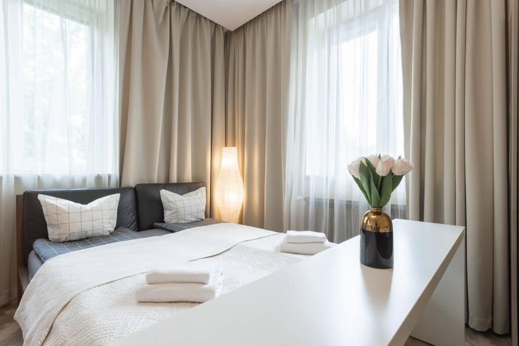 Close-Urban Chic - City Center - Studio Apartment - Plac Konstytucji Varşova Dış mekan fotoğraf